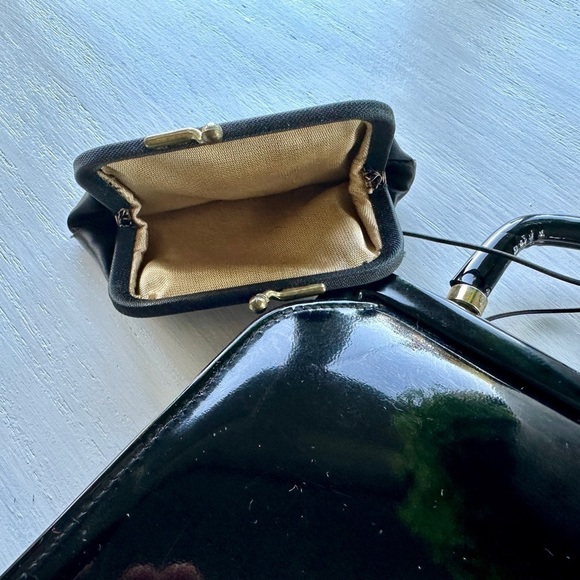 1960’S, AFTER FIVE, CLUTCH BAG OR PURSE WITH HIDDEN INSIDE HANDLE. - Picture 6 of 10